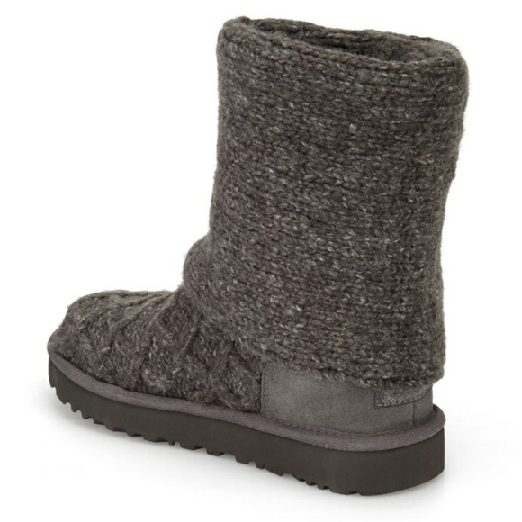UGG Cardy Cabled Knit Boot - Picture 14 of 15